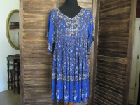 #66 Papa Vancouver Blue Grey Floral Cover Up/Short  Dress Md.