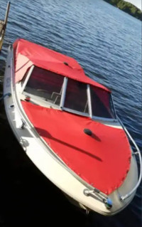 Doral Bowrider inboard boat