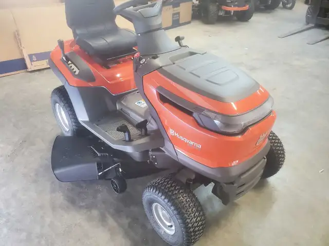 HUSQVARNA TS114 GARDEN TRACTOR 