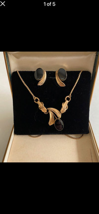 Vintage Van Dell Black Onyx Necklace and Earring set