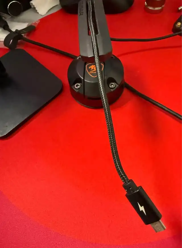Cougar Gaming Mouse Bungee in Mice, Keyboards & Webcams in City of Toronto - Image 3