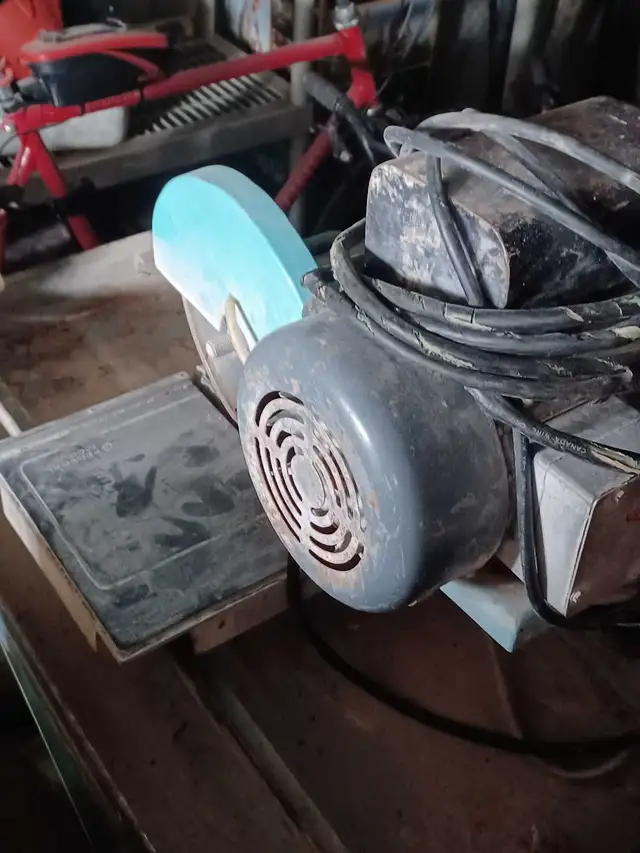 Target wet saw in Power Tools in City of Toronto - Image 3