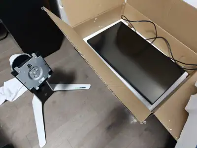 Alienware AW2721D monitor 240Hz 1440P, View more