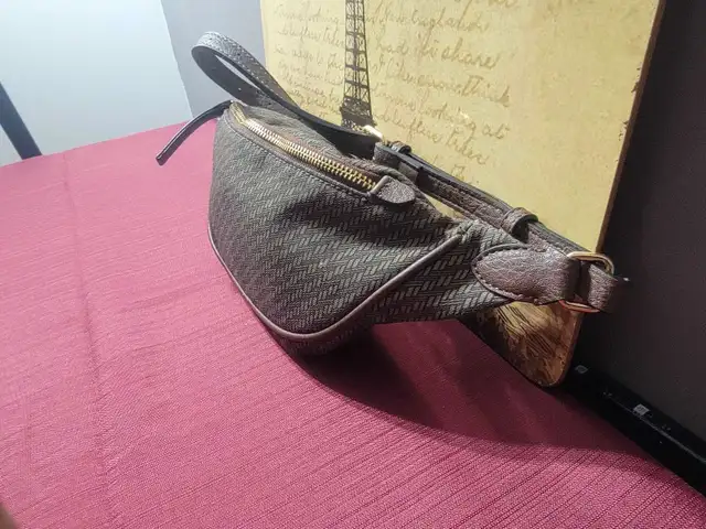 2003 Original Christian Dior Oblique Saddle Bag in Men's in London - Image 2