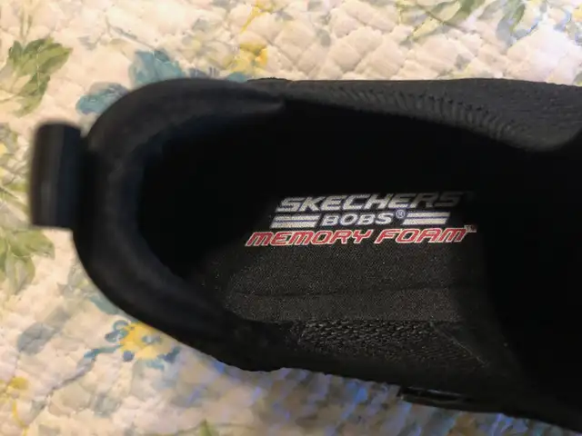Women’s Skechers - BOBS in Women's - Shoes in City of Halifax - Image 4