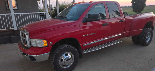 2004 Dodge Ram 3500 Dually Diesel in Cars & Trucks in Edmonton - Image 2