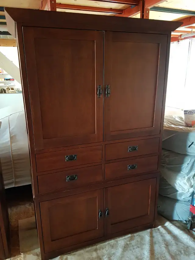 Entertainment Wall Unit in TV Tables & Entertainment Units in Mississauga / Peel Region - Image 5