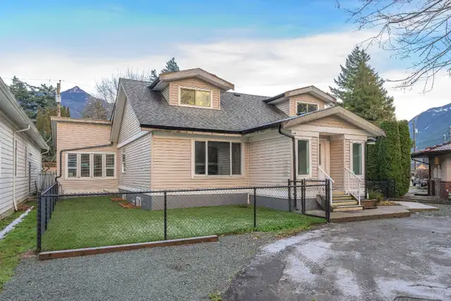 For Rent beautiful 2bedroom in Hope BC