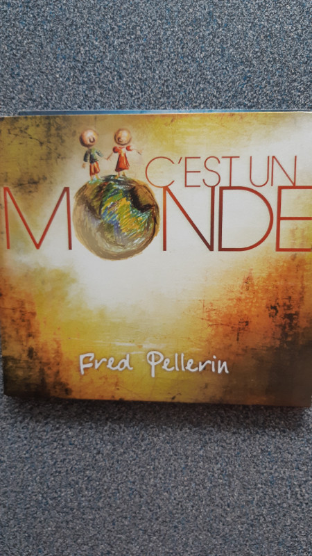 Cd musique Fred Pellerin C'est un Monde Music CD dans CD, DVD et Blu-ray  à Lévis