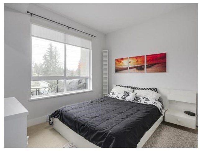 SPACIOUS ONE BEDROOM IN BURQUITLAM 4