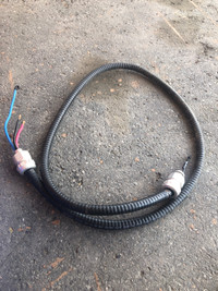 Insulated 3-6AWG wire with end fittings 