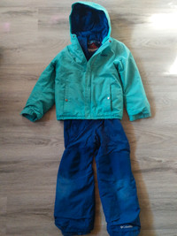 Columbia size 6-7 snowsuit 