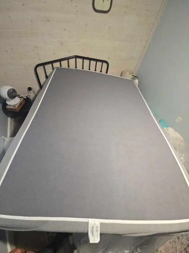 Sealy Posture-Tech Mattress Full Size .brand new .never used. in Beds & Mattresses in Bedford - Image 3