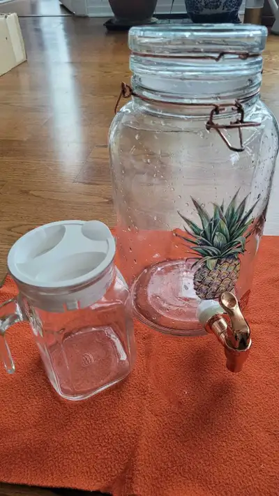 A 6L glass beverage dispenser + a free 500ml jar, View more