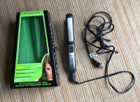 CONAIR PROFESSIONAL PLATINUM FLAT IRON