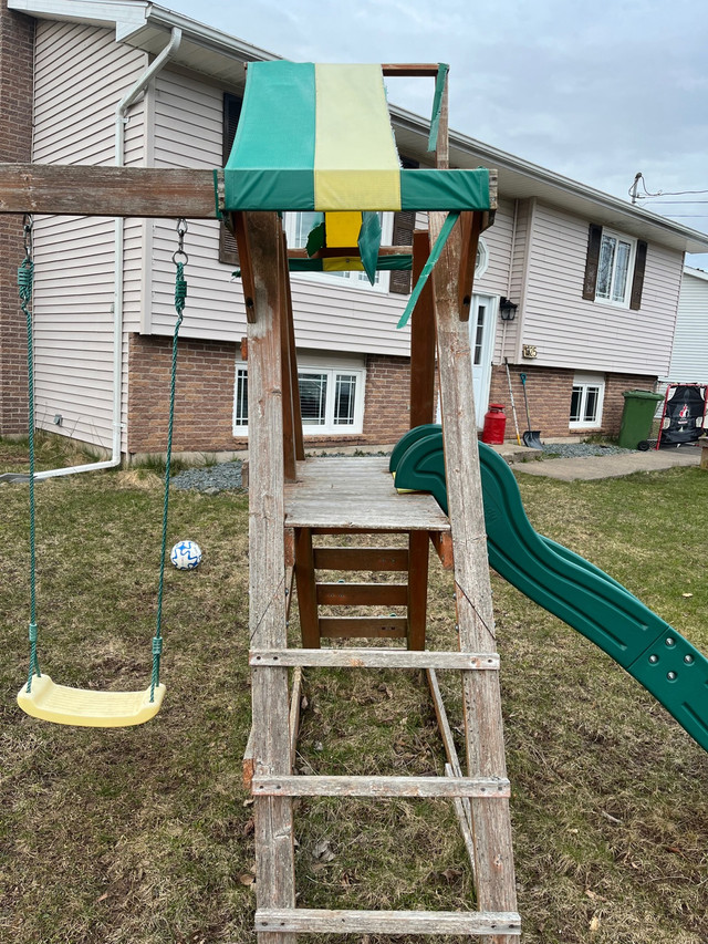 FREE wooden swing and slide in Toys & Games in Bedford - Image 3