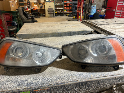 2008 Kenworth T370 head lights 