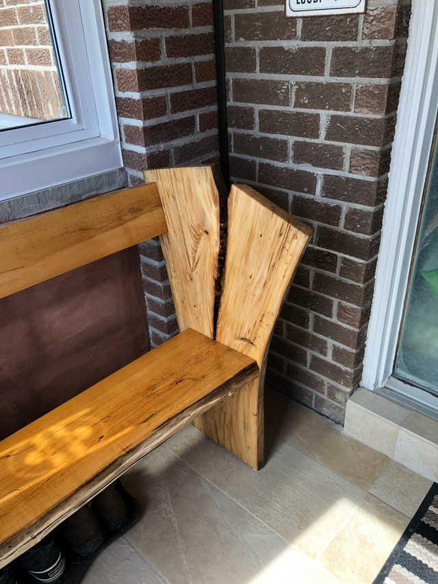 Entry way bench in Hutches & Display Cabinets in Oshawa / Durham Region