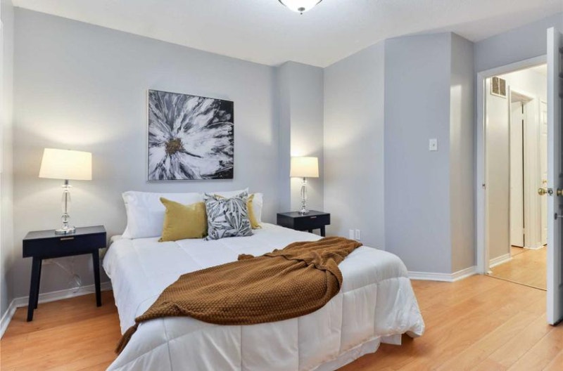 3 BEDROOM SEMI DETACHED HOUSE FOR RENT IN HEARTLAND MISSISSAUGA Long