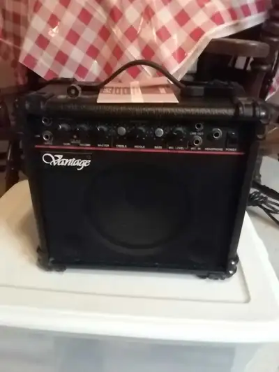 Vantage guitar amplifier, View more