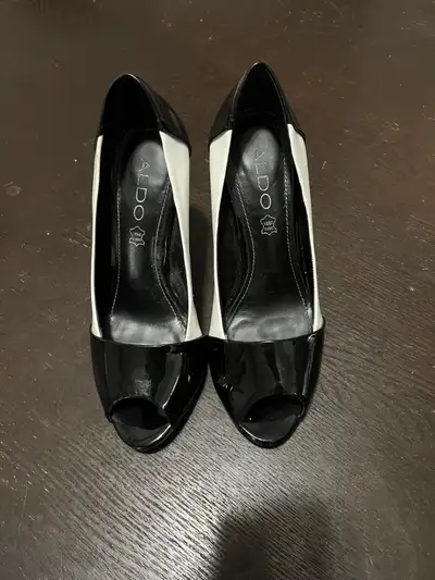 Woman's Black and White Patten Shoes, View more