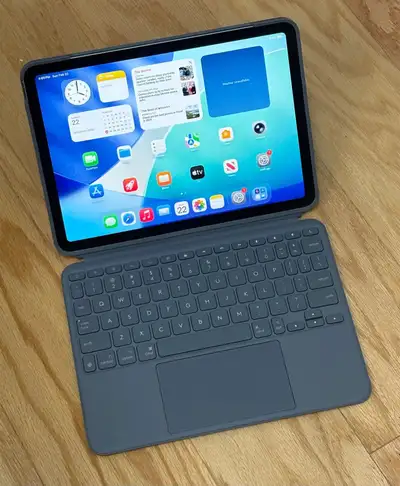 iPad Air 11 (M3), Like new,256GB,2025 Model,Apple care available, View more