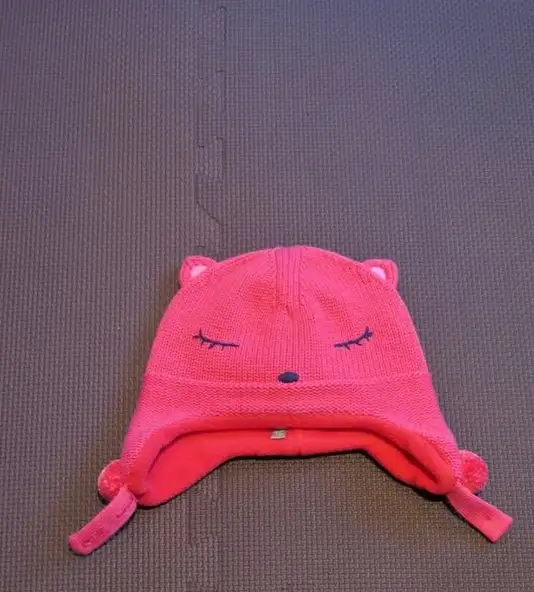 Tuque bébé fille 9-12 mois/Baby girl winter hat, 9-12 months in Clothing - 9-12 Months in City of Montréal - Image 2