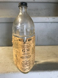 VINTAGE 1963 GM GENERAL MOTORS GLASS ANTIFREEZE BOTTLE DETROIT