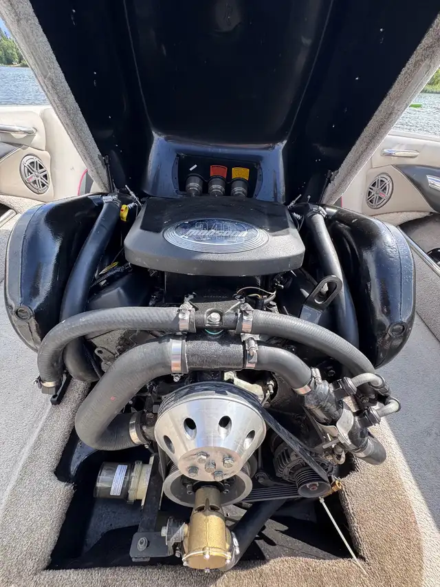 2008 MALIBU RESPONSE LXI BOAT in Powerboats & Motorboats in Prince Albert - Image 6