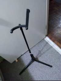 Profile guitar stand-good cond.