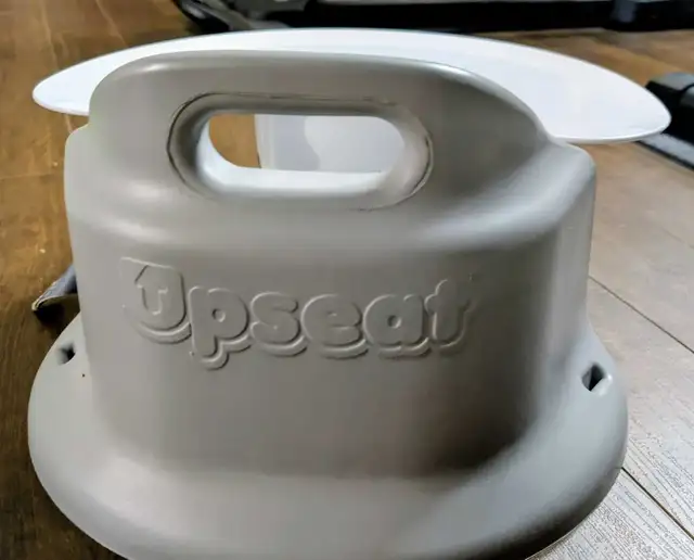 Upseat with Tray in Feeding & High Chairs in Mississauga / Peel Region - Image 4