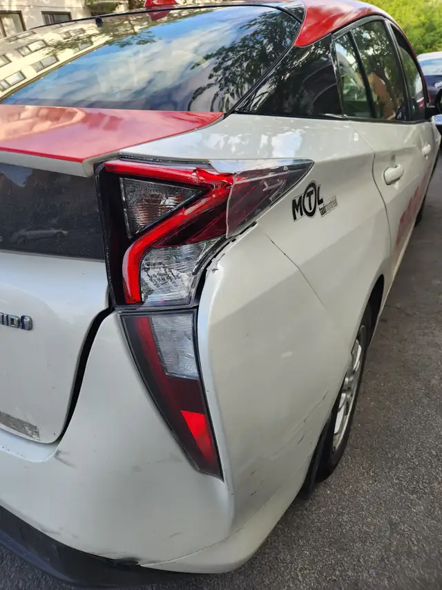 Toyota Prius 2017556564801861068801