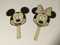 Masques en bois Mickey et Minnie NEUF