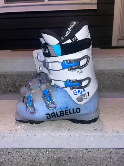 Youth Ski Boots - 23.0-23.5, View more