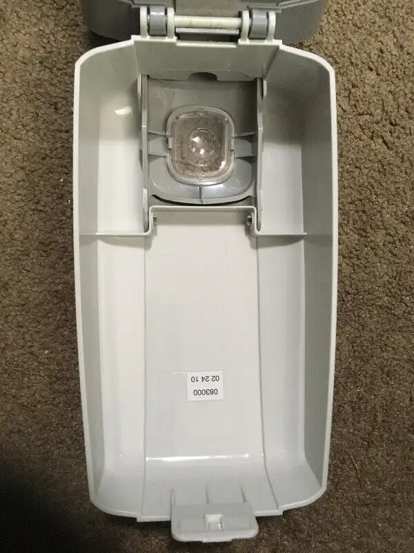New Purell Instant Hand Sanitizer Dispenser Wall Mountable - in Other in London - Image 8