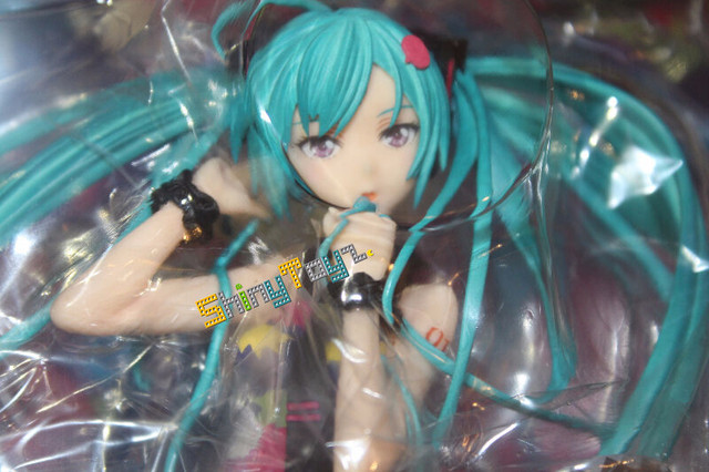 [ShinyToyz] Vocaloid Hatsune Miku Tell Your World Good Smile in Arts & Collectibles in City of Montréal - Image 4