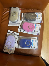 PSP gaming cases $20 for 5 pcs or $5 each 5 colours All new in o