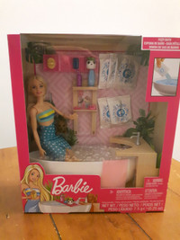 New Spa Barbie Doll comes with Bathtub and many accessories