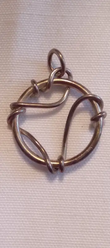 VINTAGE 925 STLERING SILVER PENDANT TOP, View more
