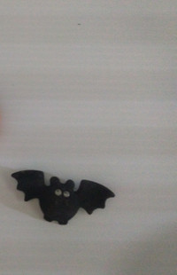 Halloween: Pin Flocked Black Bat Googly Eyes 1989 Hallmark