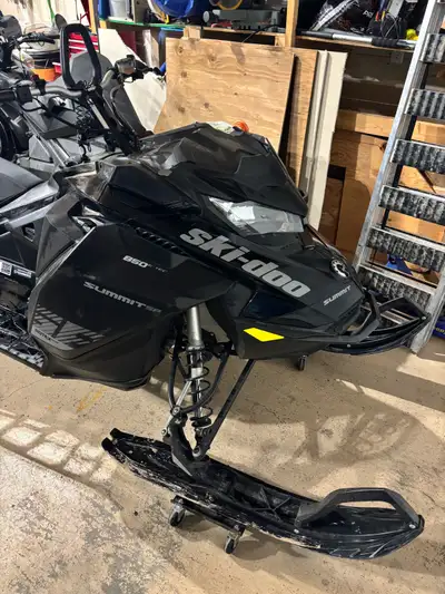 2020 skidoo 850 146 New spark plugs 4100km