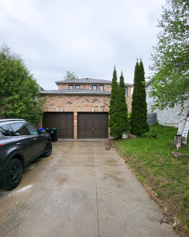 Full house for rent in Innisfil 4+2 bedrooms Long Term Rentals