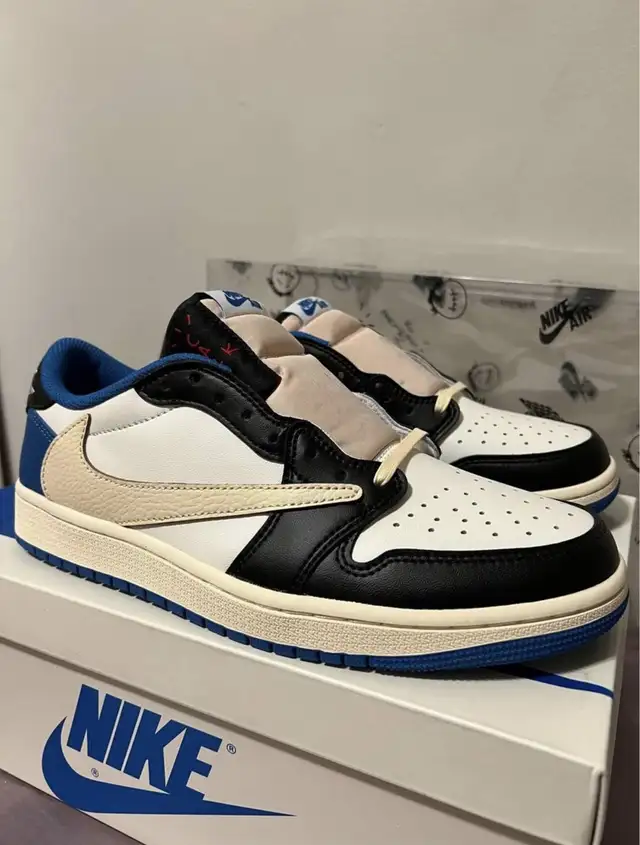 Jordan 1 Retro Low SP Fragment x Travis Scott in Men's Shoes in City of Toronto - Image 2