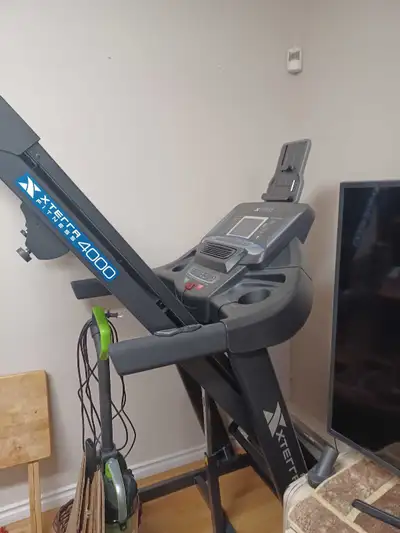 Xterra fitness 4000 20" x 60" 3.5 HP foldable treadmill, View more