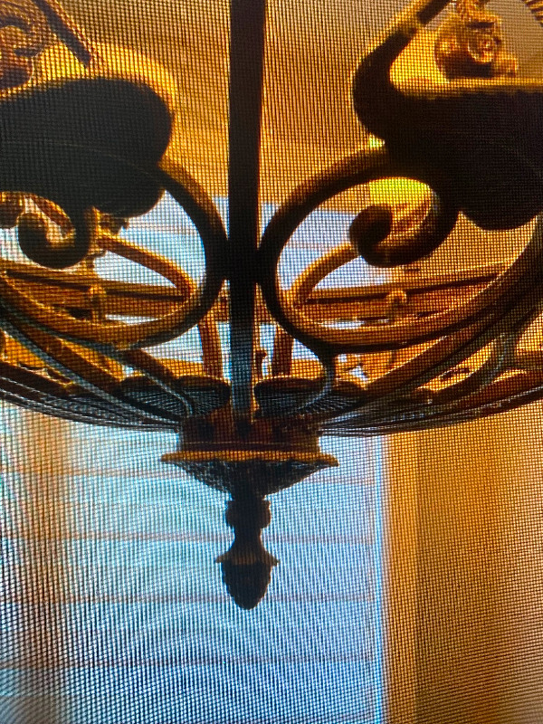 Magnifique lustre antique dans Éclairage intérieur et plafonniers  à Laval/Rive Nord - Image 3