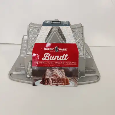 A quicker, easier, and tastier version of the classic holiday baking project, our cast Gingerbread H...
