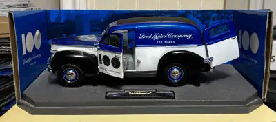 *** PRICE REDUCED *** 1:18 Scale Matchbox Collectibles 1940 Ford Sedan Delivery Van Ford Motor Compa...