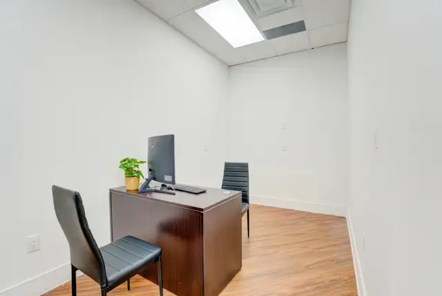 Office Unit for Rent by Owner in Commercial & Office Space for Rent in Oakville / Halton Region - Image 4