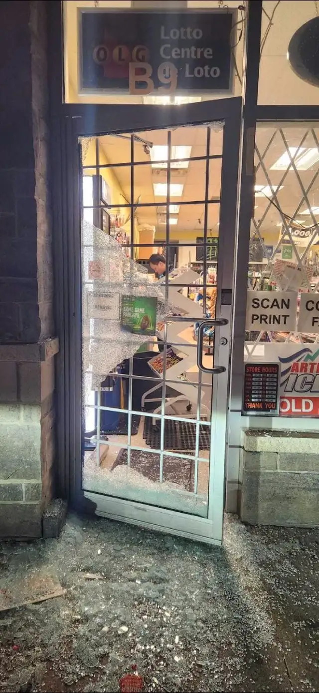 ⭐️GLASS, MIRRORS, WINDOWS AND DOORS63694109426819123