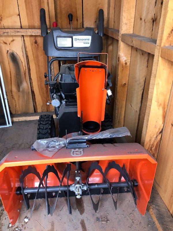 Husqvarna 30 inch Snowblower Snowblowers Ottawa Kijiji